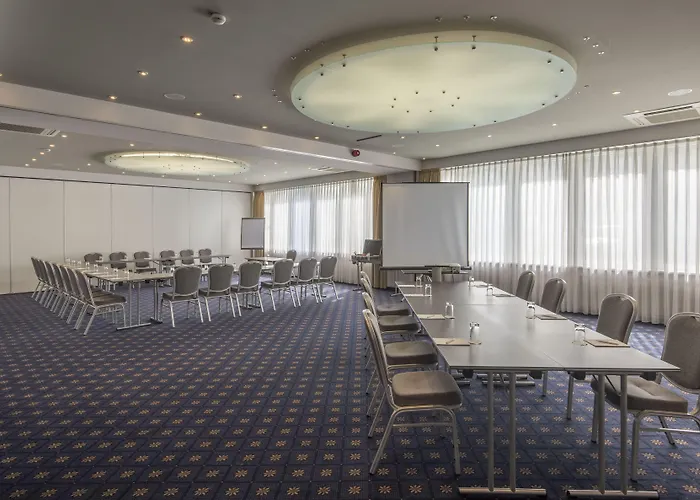 ホテル Munich By Ihg 4*