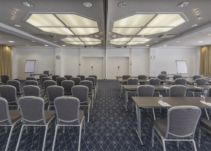 Munich By Ihg ホテル 4*