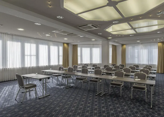 Munich By Ihg 4* ウンターハヒング