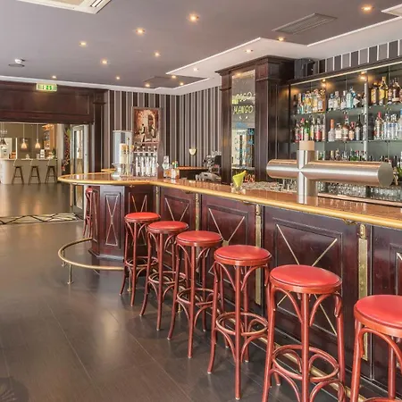 Munich By Ihg Hotel 4*