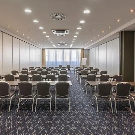 Hotel Munich By Ihg