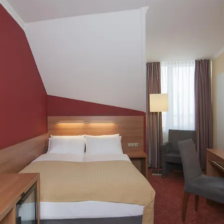 Munich By Ihg ホテル 4*