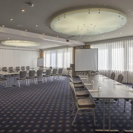 ホテル Munich By Ihg 4*