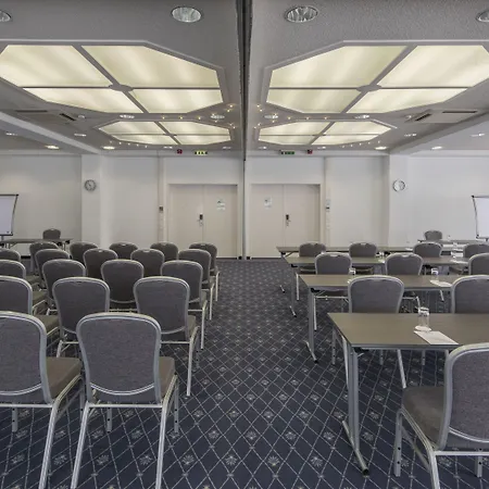 Munich By Ihg ホテル 4*
