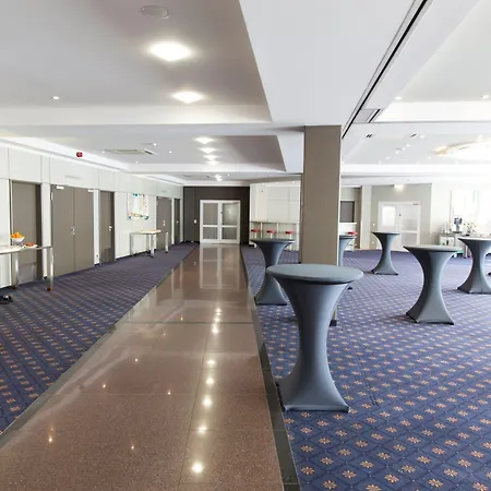 Munich By Ihg ホテル 4*