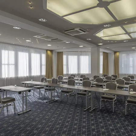 Munich By Ihg 4* ウンターハヒング