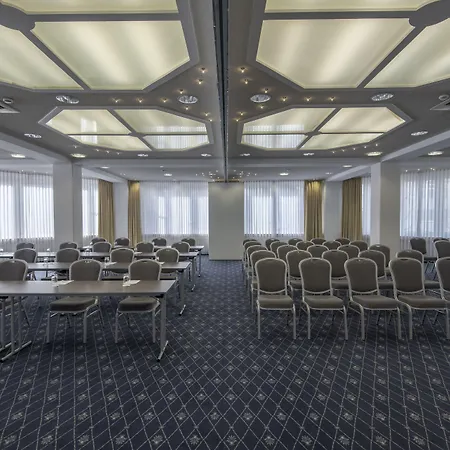 Munich By Ihg 4*